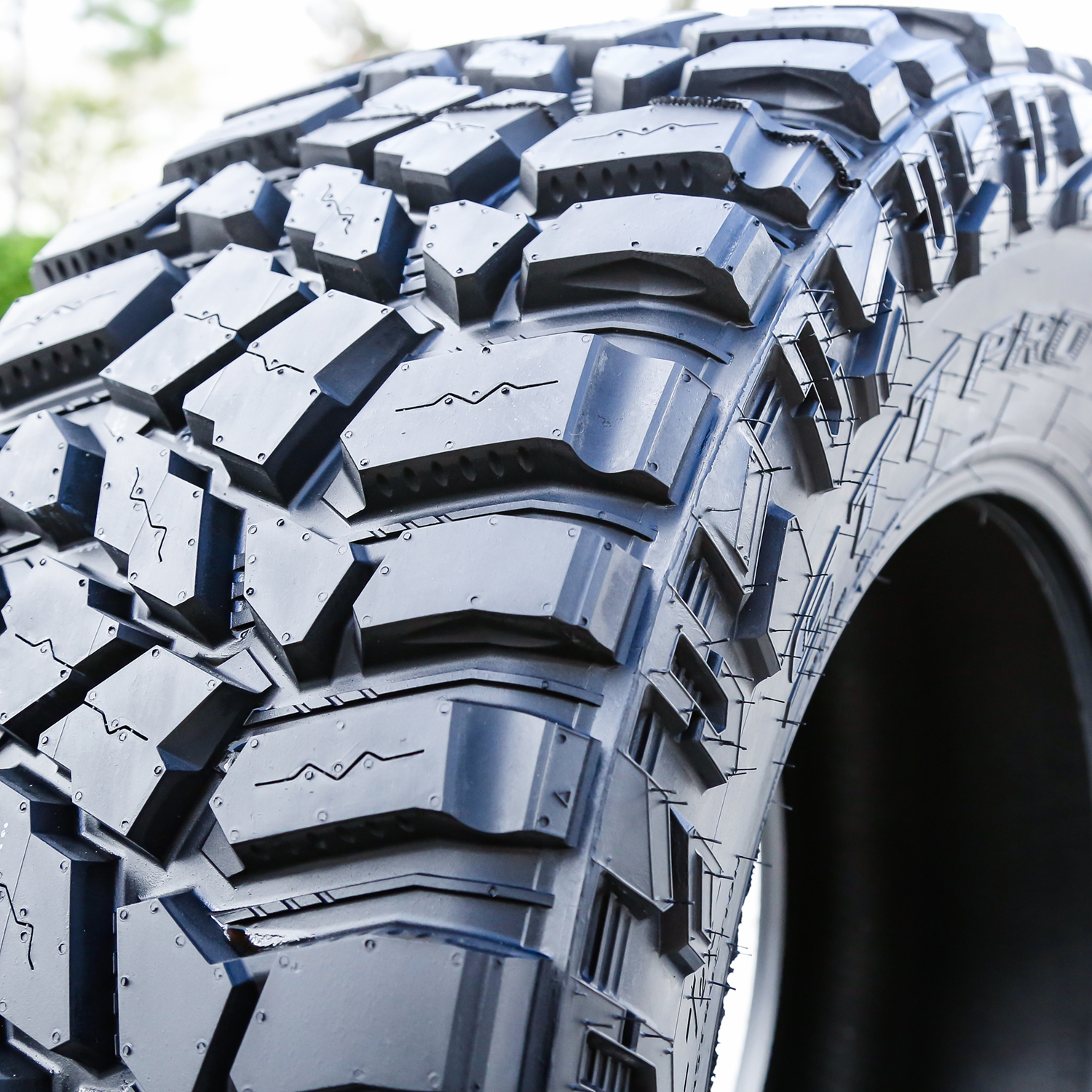 37x13.50R17 Cooper Discoverer STT Pro Tire, image size:1500x1500